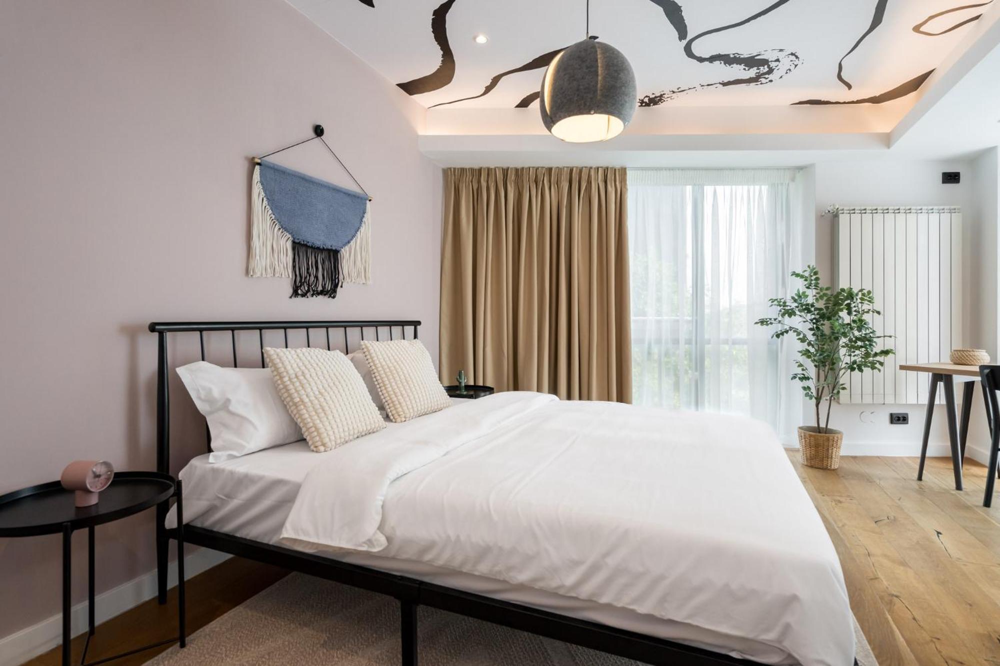 Amber 2bdr * Bucureşti